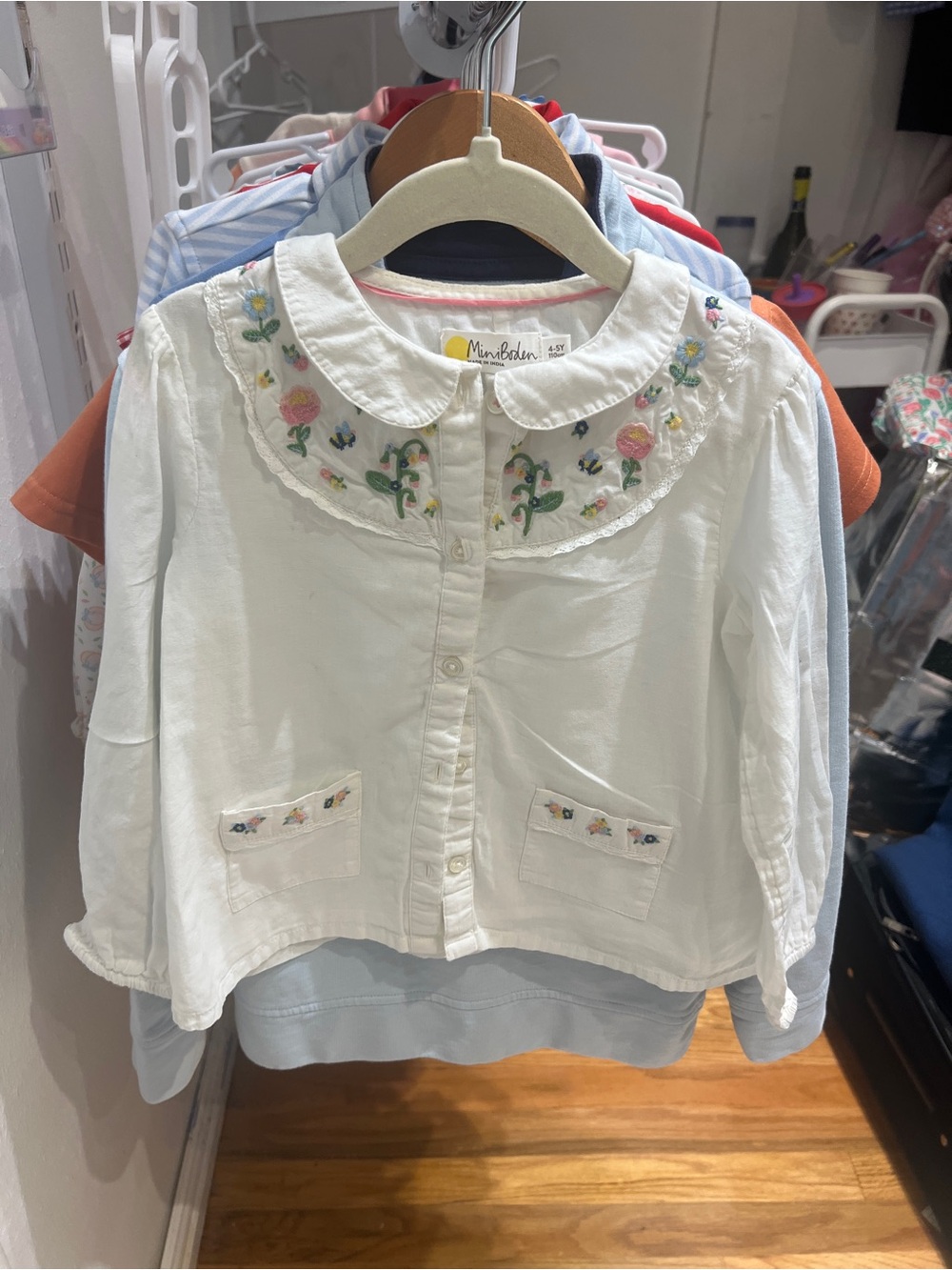 Mini Boden White Peter Pan Collar Button-Down Shirt with Floral Embroidery